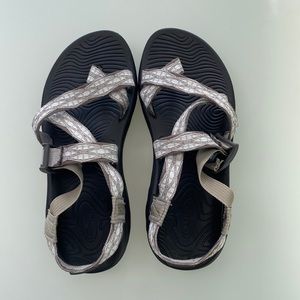 Women’s size 8 Chacos